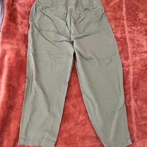 Maternity pants - Green size M/6 capris